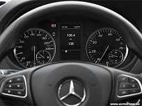 Divulgação Mercedes-Benz Vito 2017