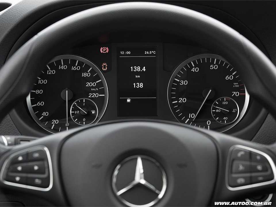Mercedes-BenzVito 2017 - painel de instrumentos