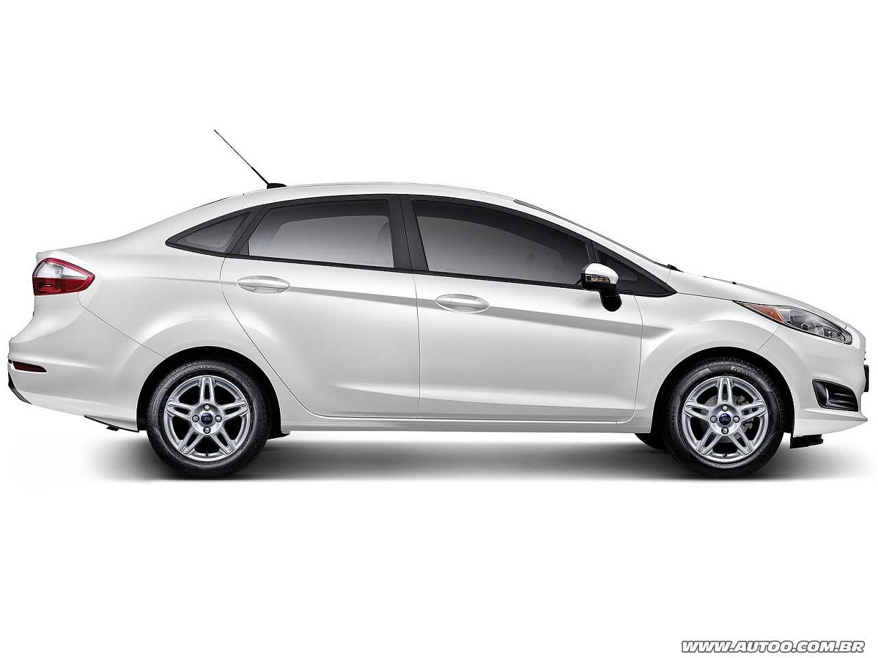 Ford�Fiesta Sedan 2017 - lateral