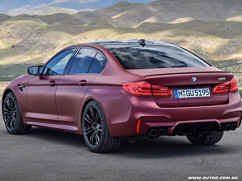 BMWM5 2018 - ngulo traseiro