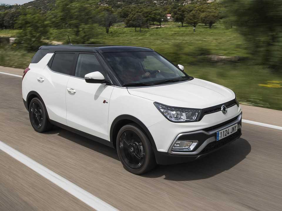 SsangYong�XLV 2018 - �ngulo frontal