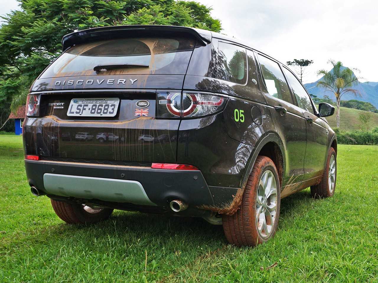 Land Rover�Discovery Sport - Foto 27 de 54 - 1600 x 1200 pixels2017 - �ngulo traseiro