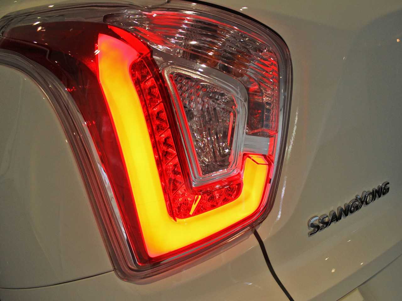 SsangYong�Tivoli - Foto 21 de 24 - 1600 x 1200 pixels2018 - lanternas