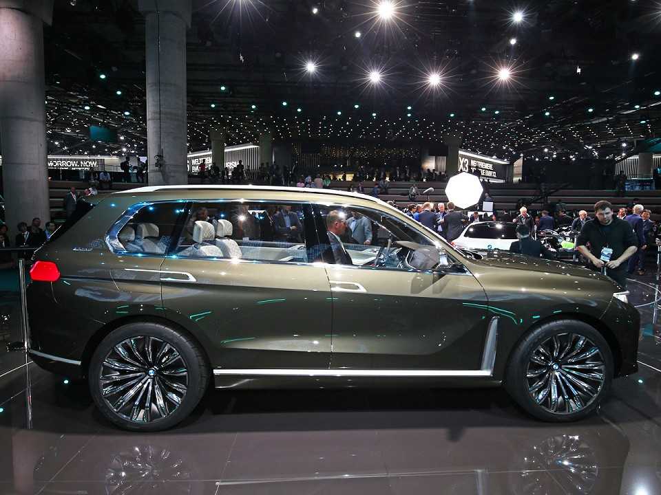 BMWX7 2018 - lateral