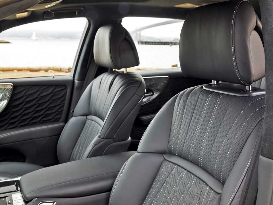 Lexus�LS 2018 - bancos dianteiros