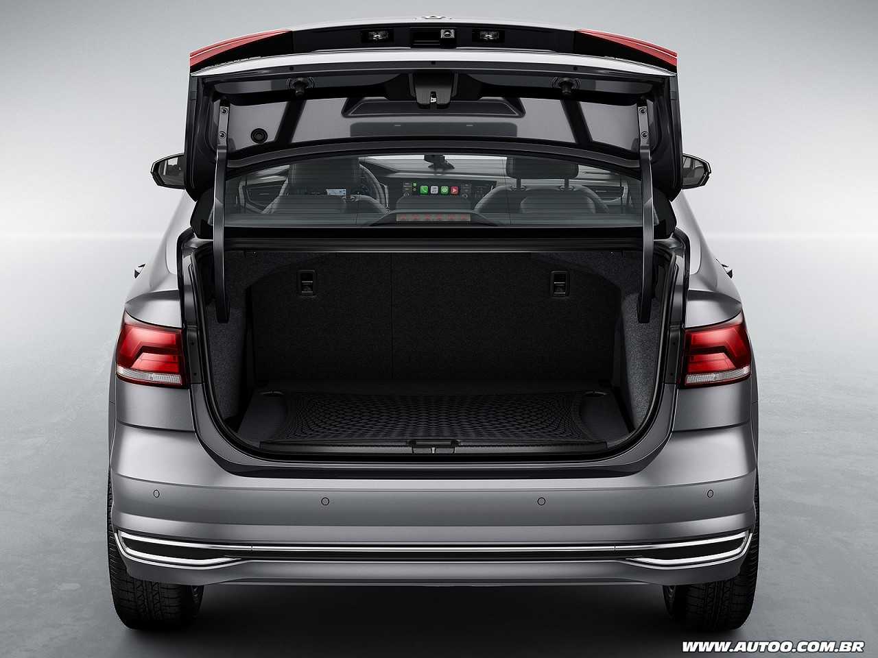 VolkswagenVirtus 2018 - porta-malas