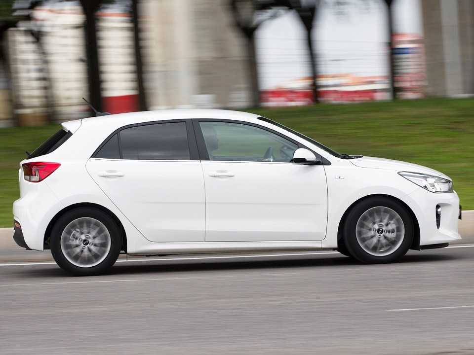 Kia�Rio 2018 - lateral