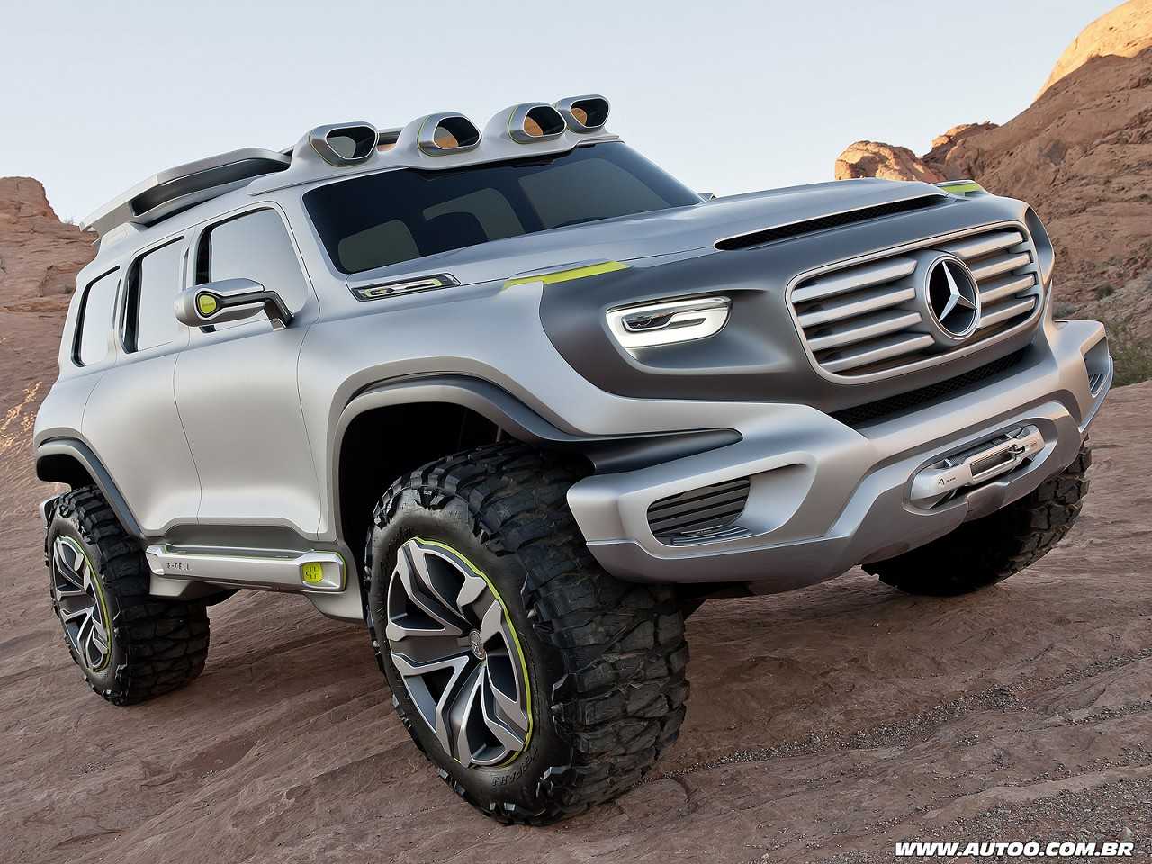 Acima o conceito Ener-G-Force, que antecipa o estilo do futuro Mercedes-Benz GLB