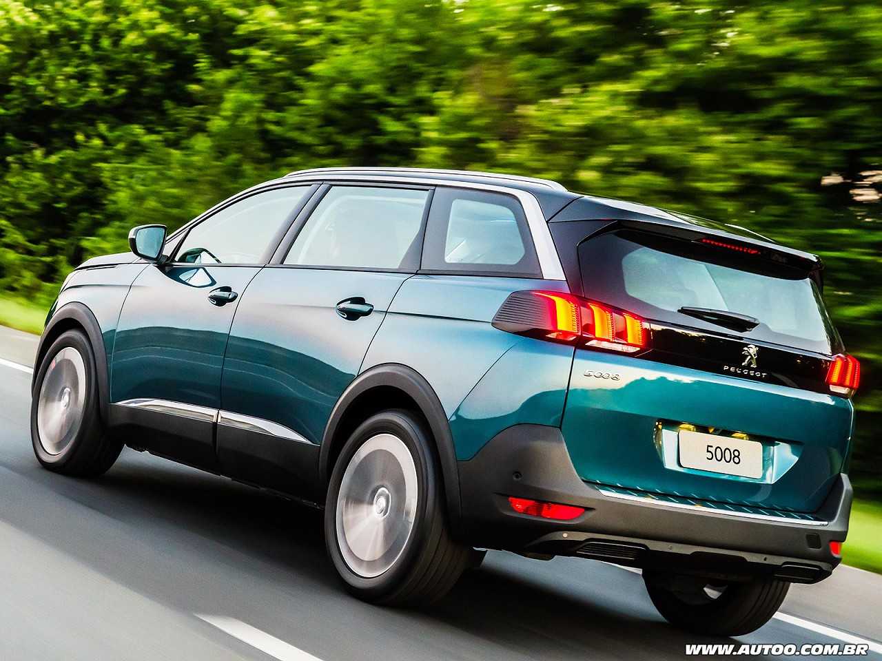 Peugeot�5008 - Foto 21 de 22 - 1600 x 1200 pixels2018 - �ngulo traseiro