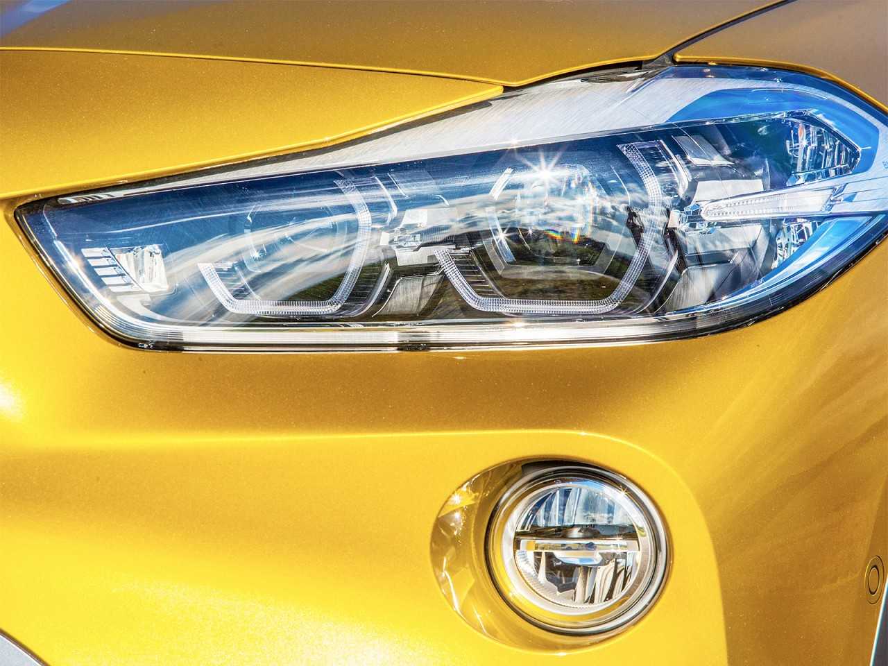 BMW�X2 2018 - far�is