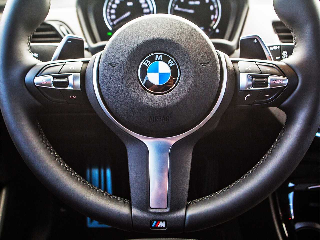 BMWX2 2018 - volante