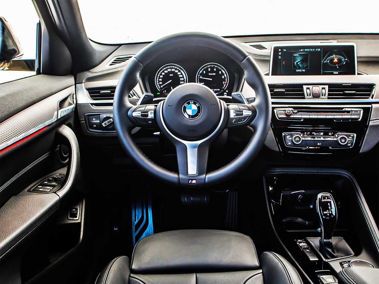 BMWX2 2018 - painel