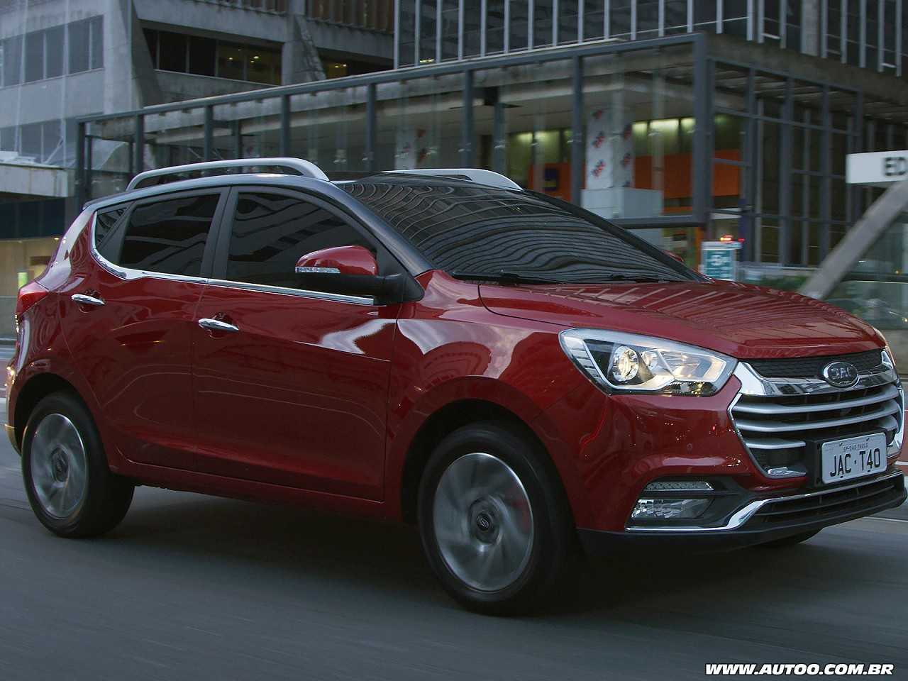 JAC�T40 2019 - �ngulo frontal