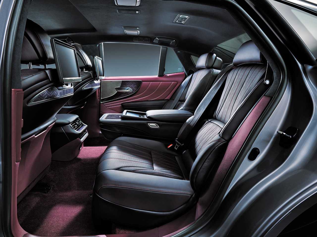 Lexus�LS - Foto 10 de 17 - 1600 x 1200 pixels2019 - bancos traseiros