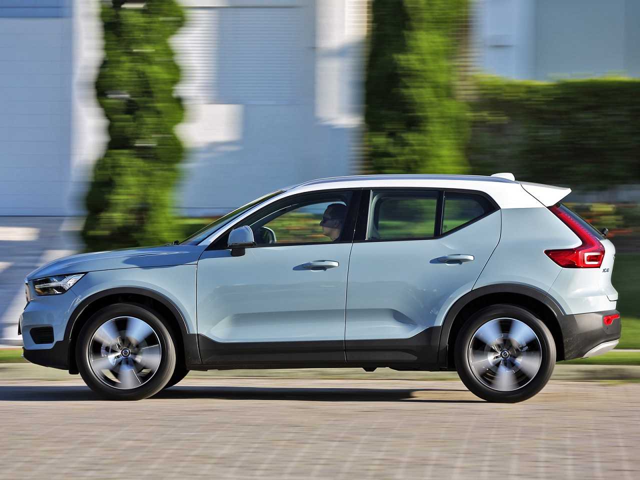 VolvoXC40 2019 - lateral
