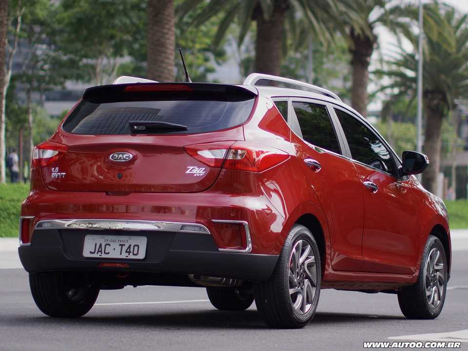 JAC�T40 2019 - �ngulo traseiro