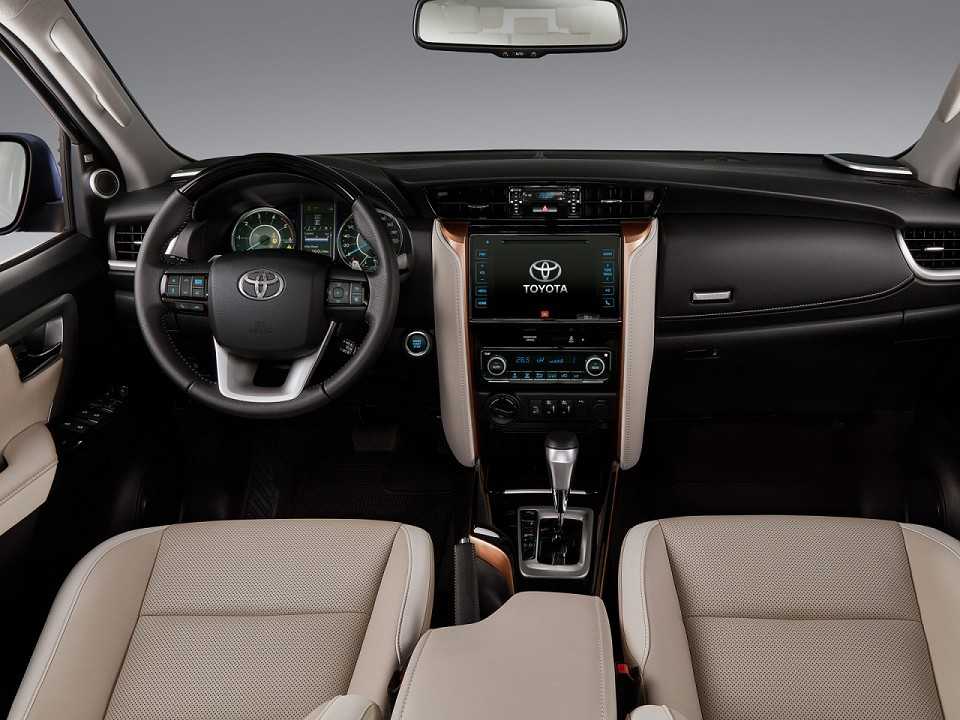 Toyota�SW4 2019 - painel