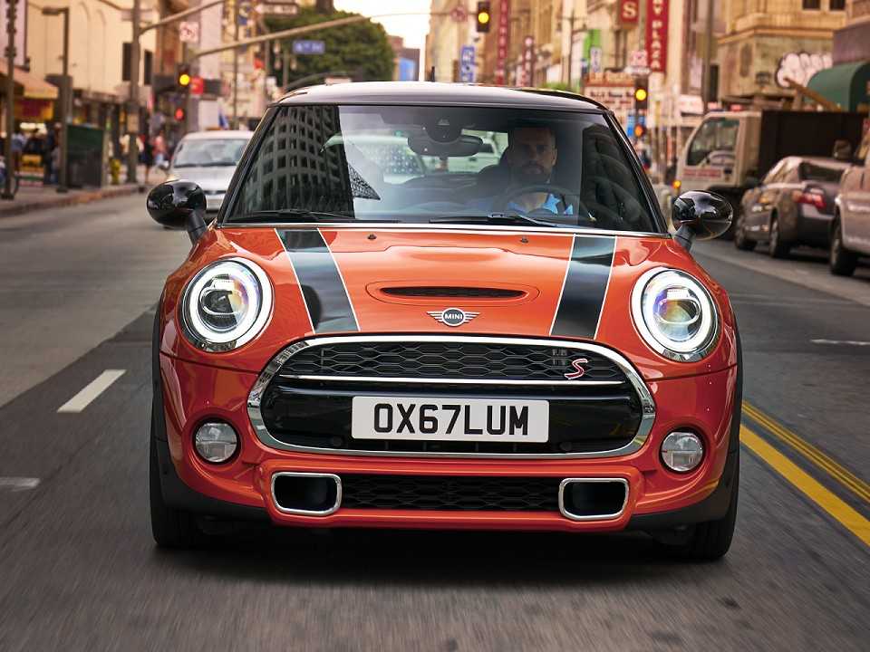 Mini�Hatch 3 portas 2018 - frente