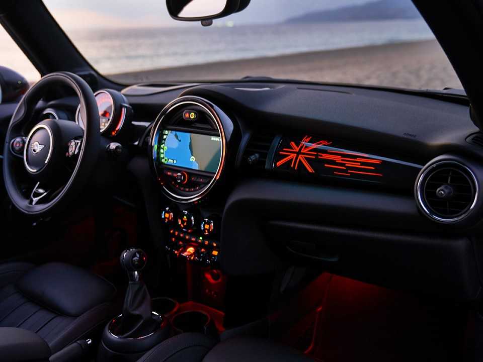 Mini�Hatch 3 portas 2018 - painel