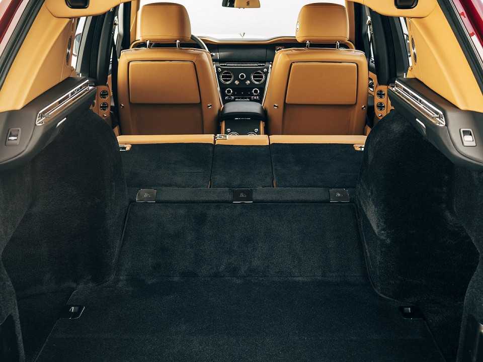 Rolls-Royce�Cullinan 2019 - porta-malas