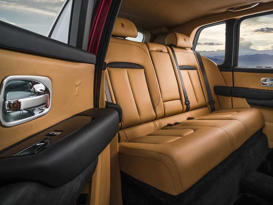 Rolls-Royce�Cullinan 2019 - bancos dianteiros