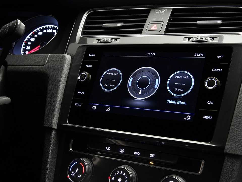 Volkswagen�Golf 2018 - console central