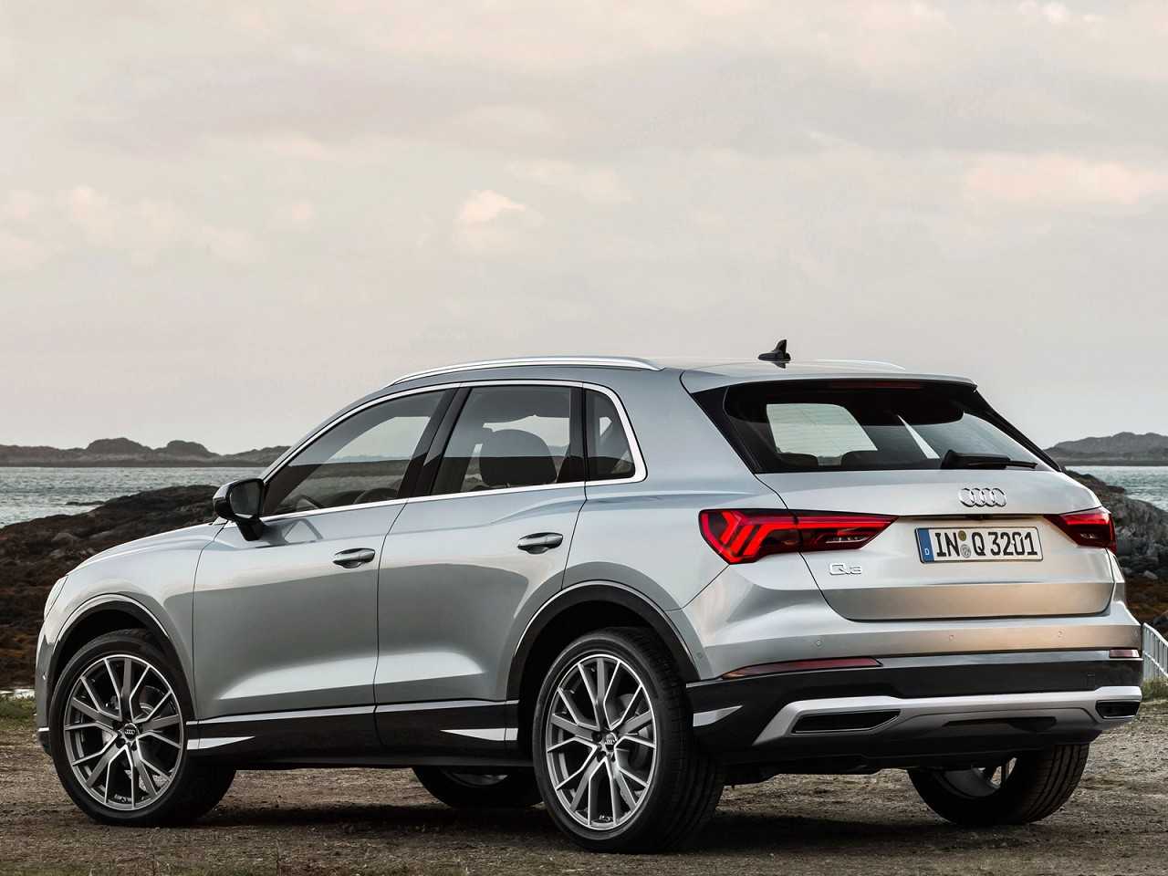 Audi�Q3 - Foto 33 de 65 - 1600 x 1200 pixels2019 - �ngulo traseiro
