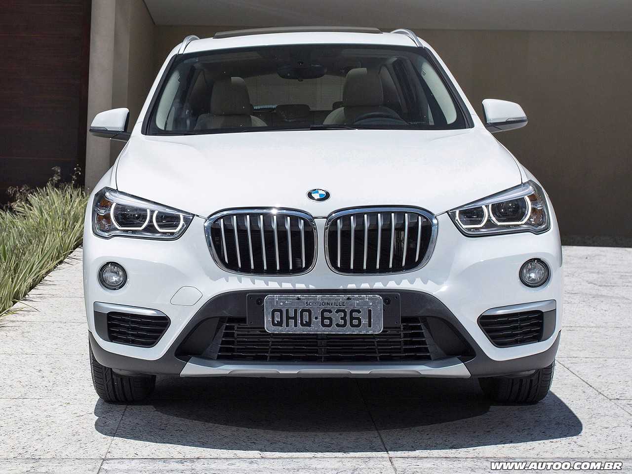 BMW�X1 - Foto 40 de 90 - 1600 x 1200 pixels2019 - frente