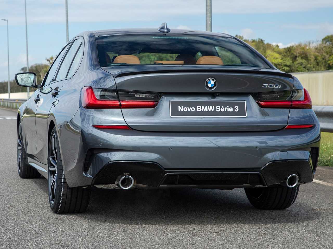BMWSrie 3 2020 - ngulo traseiro