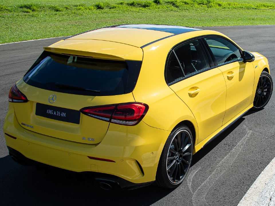 Mercedes-AMG A 35 4MATIC Mercedes-AMG A 35 4MATIC