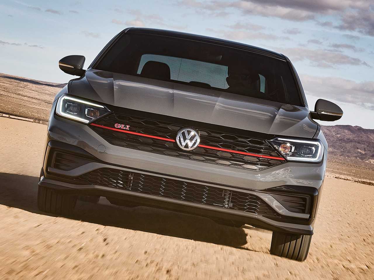 Volkswagen Jetta 2019 - frente