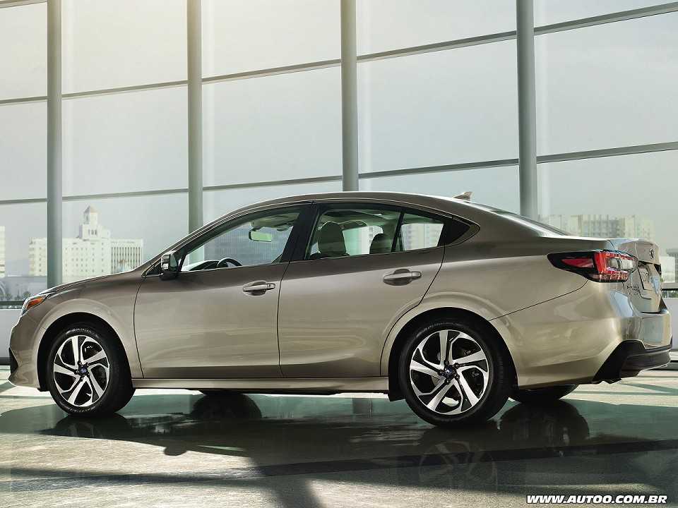 Subaru�Legacy 2020 - �ngulo traseiro