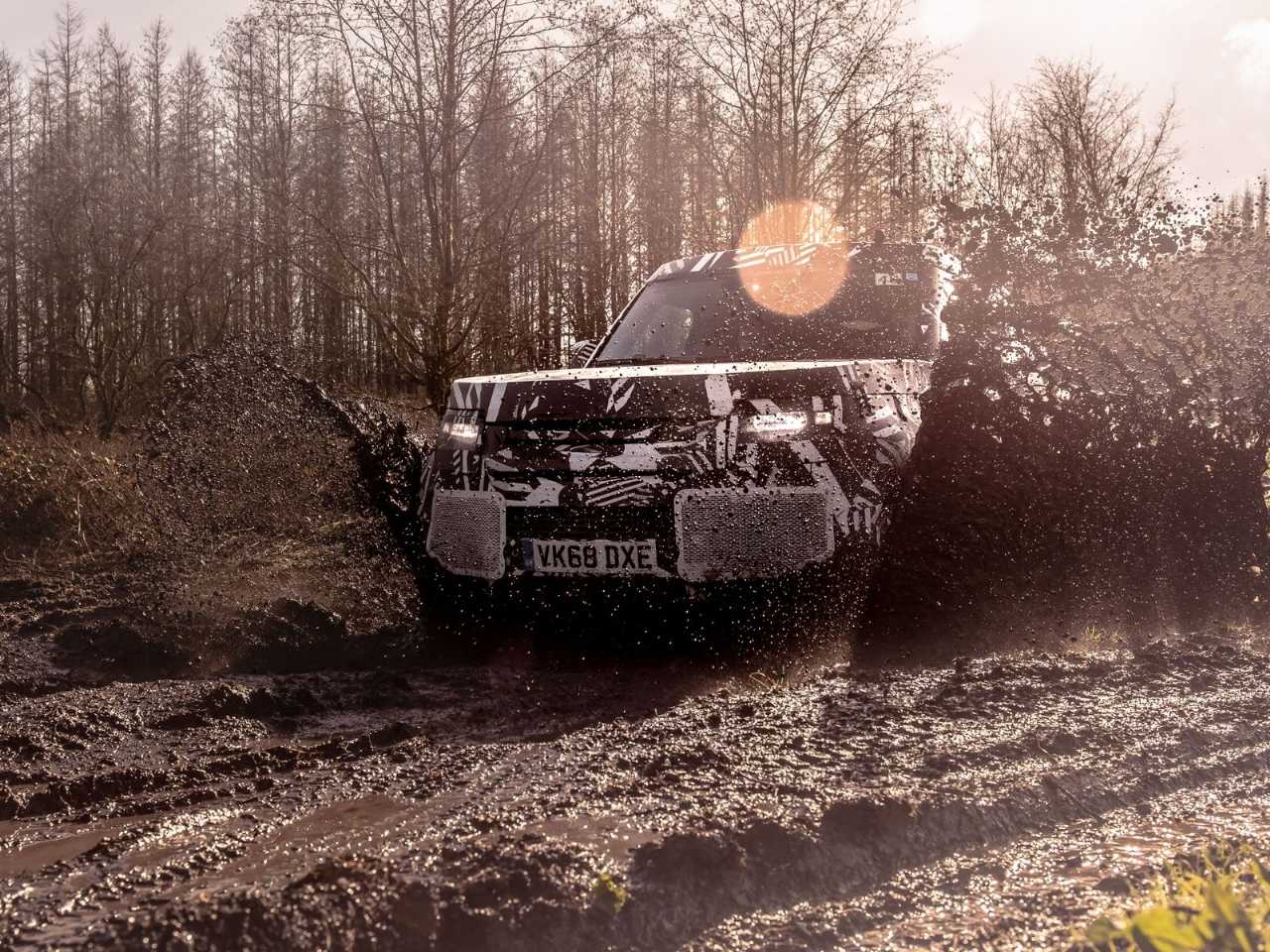 Land RoverDefender 2020 - ngulo traseiro