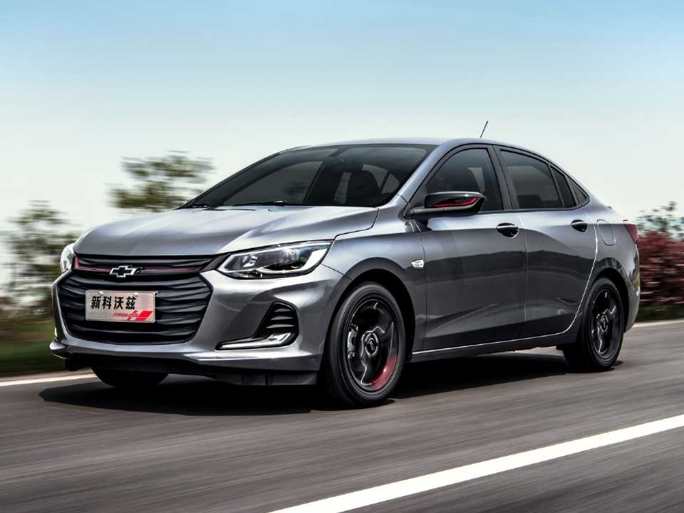 Chevrolet�Onix Plus 2020 - �ngulo frontal