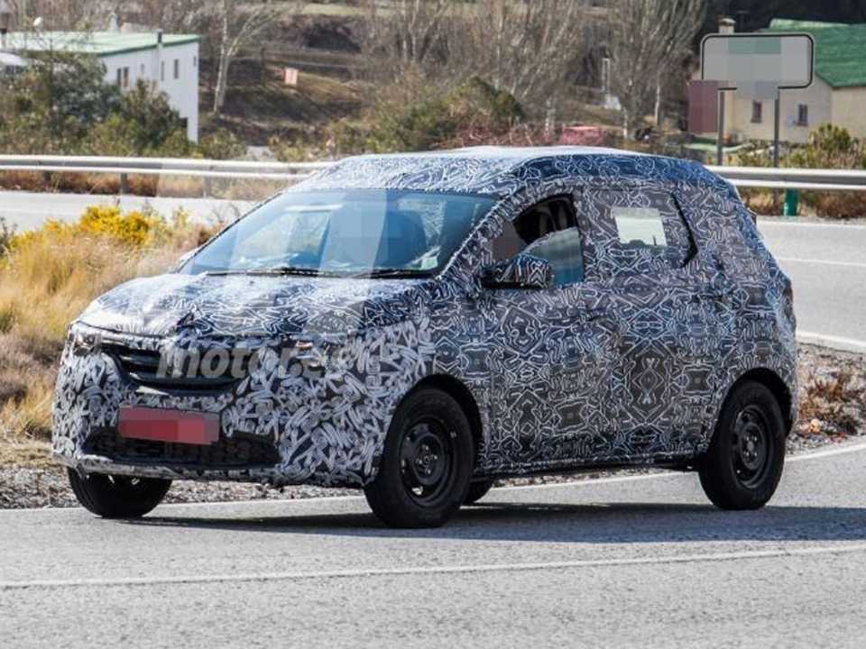 O Renault Triber camuflado: irmão do Kwid será capaz de levar sete pessoas O Renault Triber camuflado: irmão do Kwid será capaz de levar sete pessoas