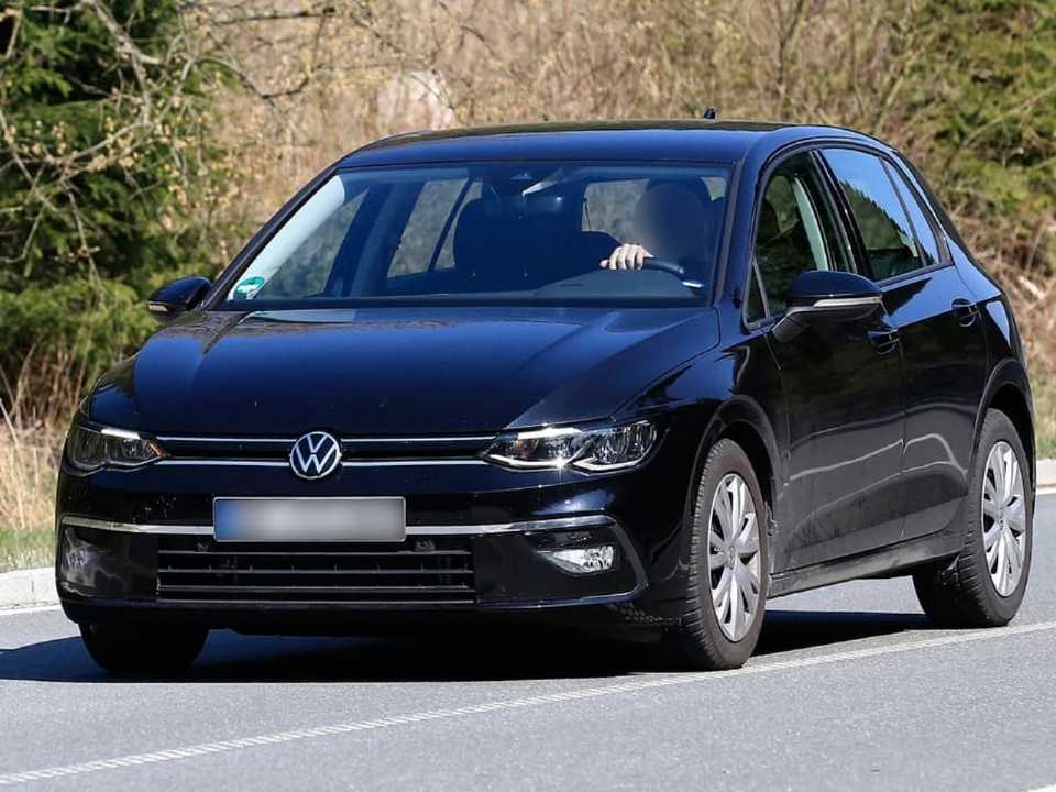 VolkswagenGolf 2020 - ngulo frontal