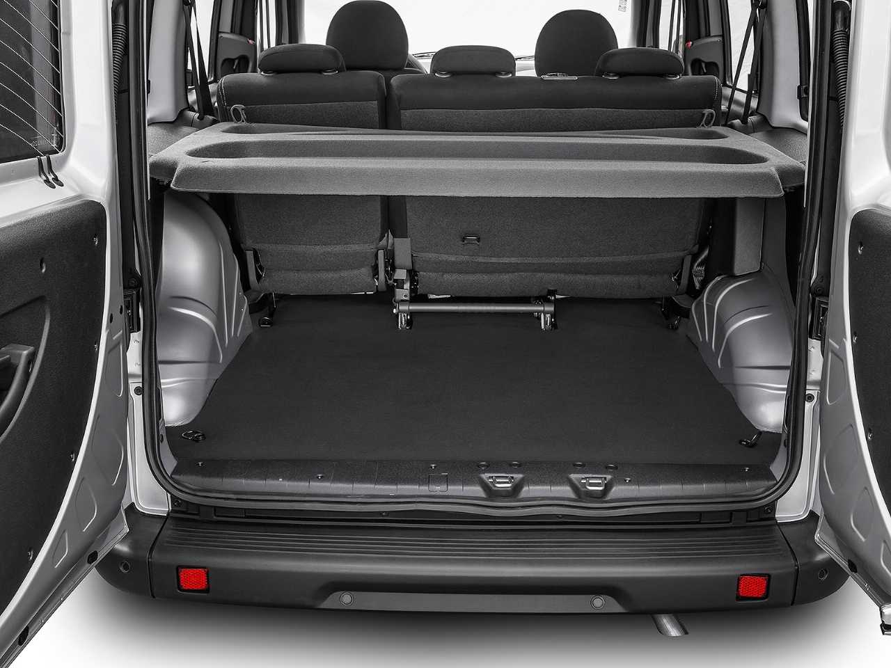 Fiat�Dobl� 2020 - porta-malas