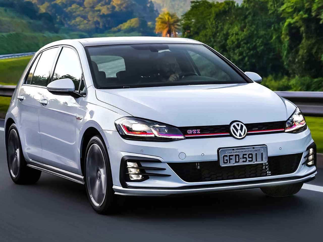 VolkswagenGolf 2019 - ngulo frontal