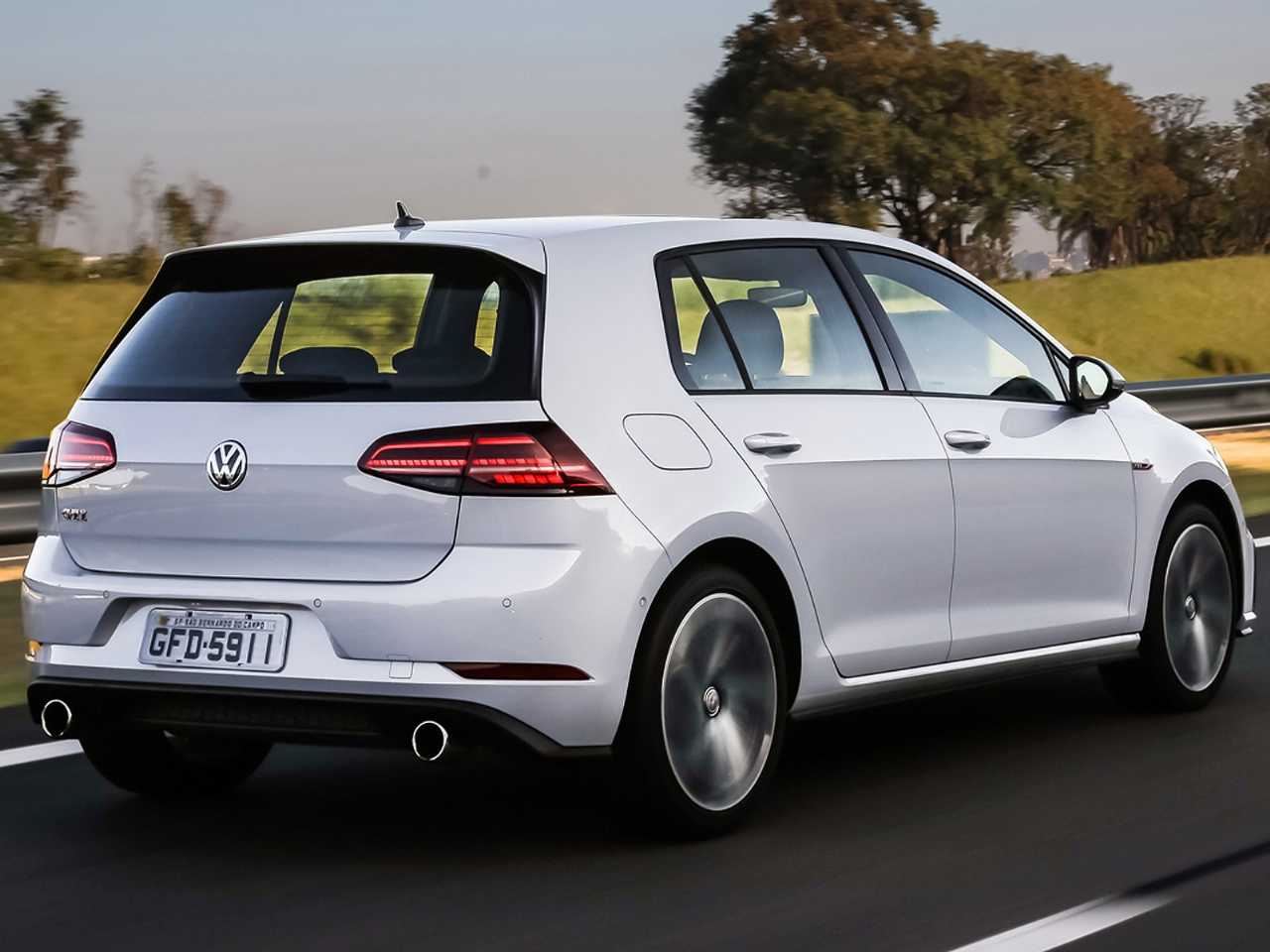 VolkswagenGolf 2019 - ngulo traseiro
