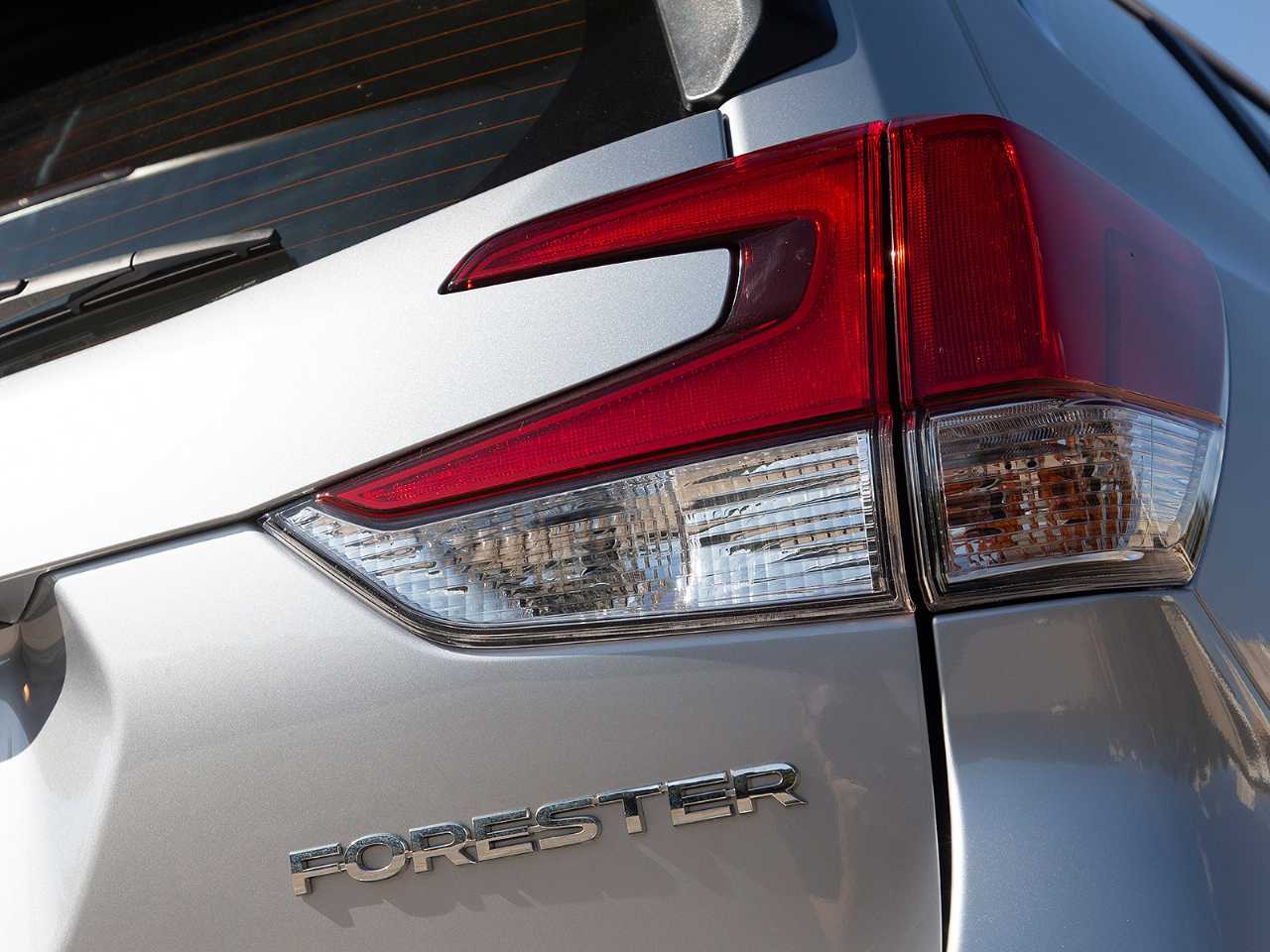Subaru�Forester 2020 - lanternas