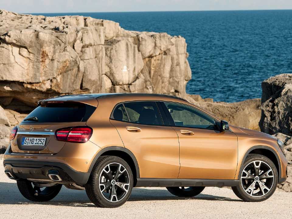 Atualmente o GLA é o segundo carro de passeio mais vendido pela Mercedes no Brasil Atualmente o GLA é o segundo carro de passeio mais vendido pela Mercedes no Brasil