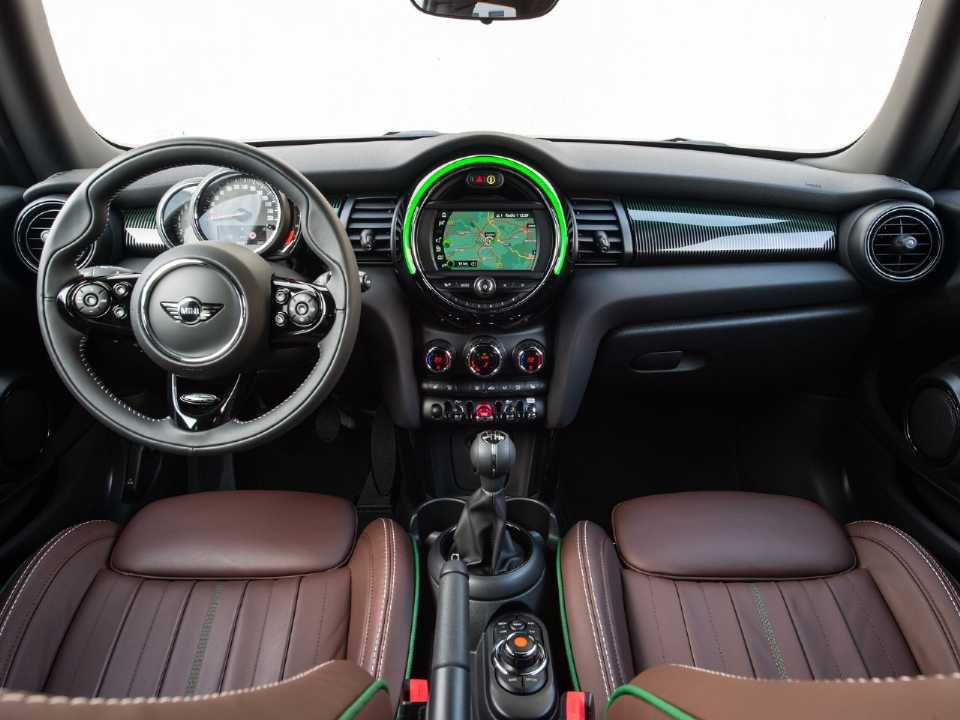 Mini�Hatch 3 portas 2020 - �ngulo frontal