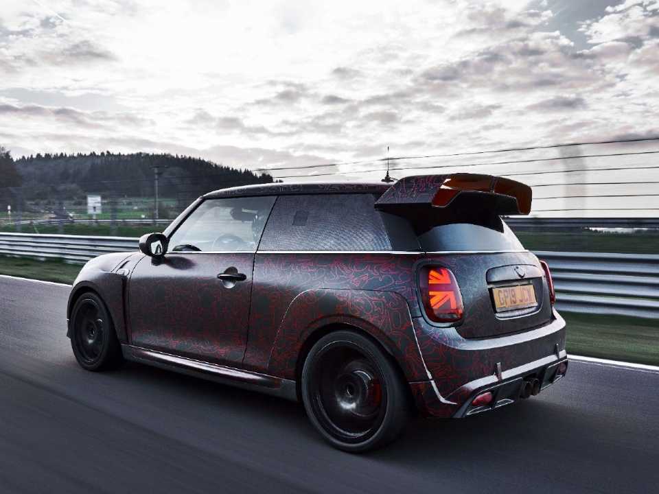 Mini�Hatch 3 portas 2020 - �ngulo frontal