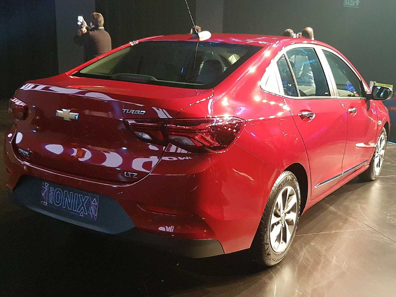 Chevrolet�Onix Plus - Foto 46 de 59 - 1600 x 1200 pixels2020 - �ngulo traseiro