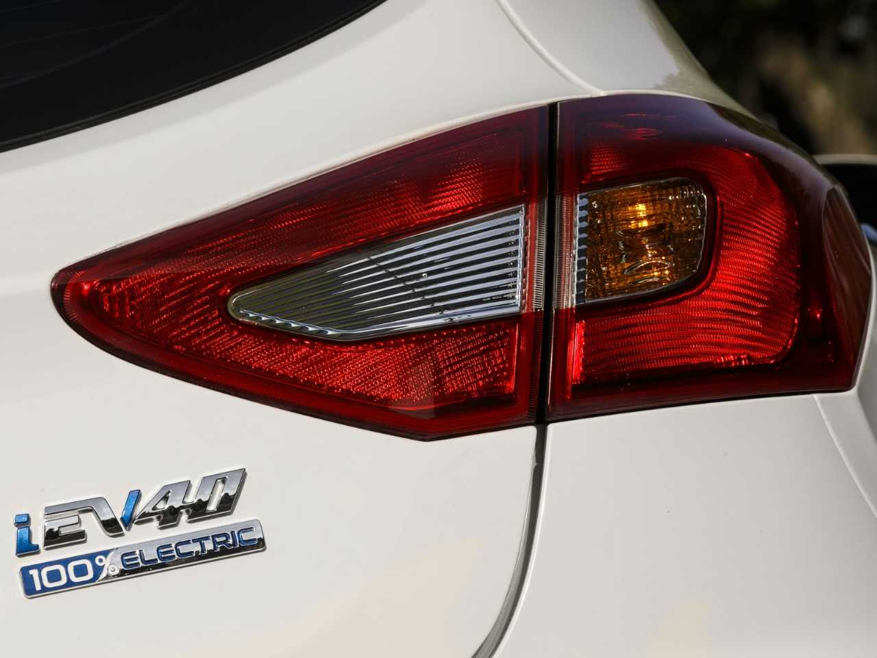 JAC�iEV 40 - Foto 12 de 23 - 1600 x 1200 pixels2020 - lanternas