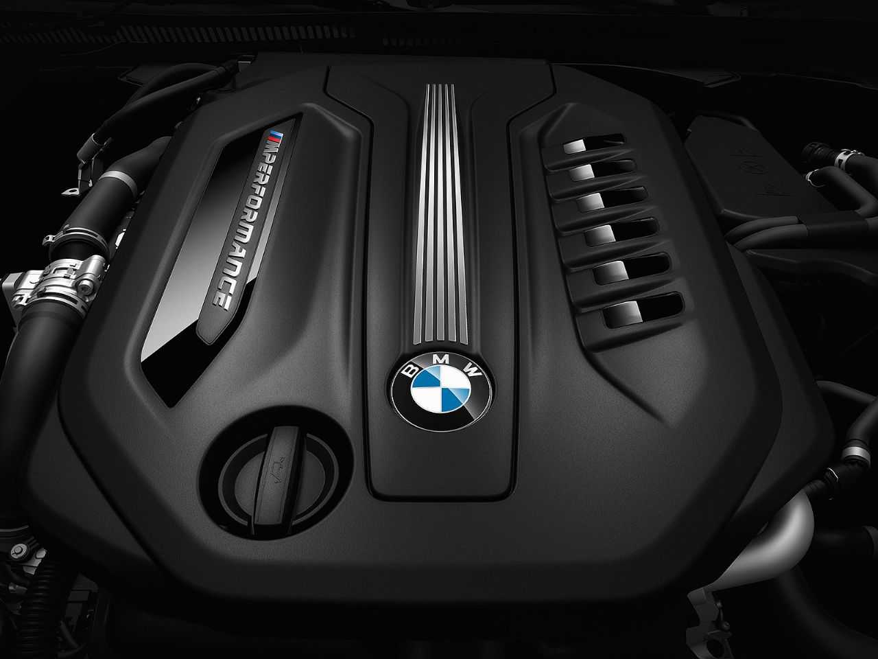 Acima o motor 3.0 diesel com 4 turbos presente em modelos como o BMW M550d xDrive