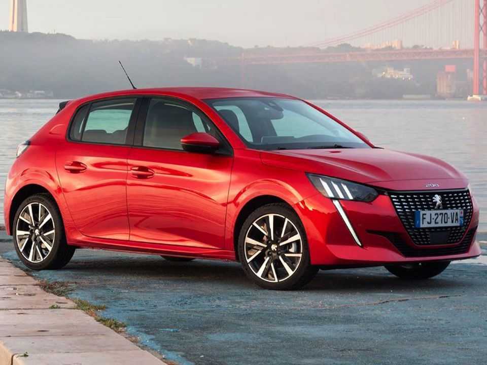 Acima a nova geração do Peugeot 208