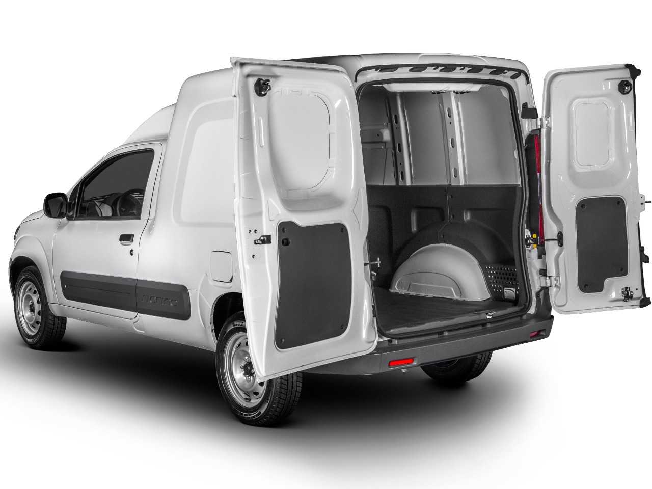 Fiat�Fiorino 2021 - �ngulo traseiro