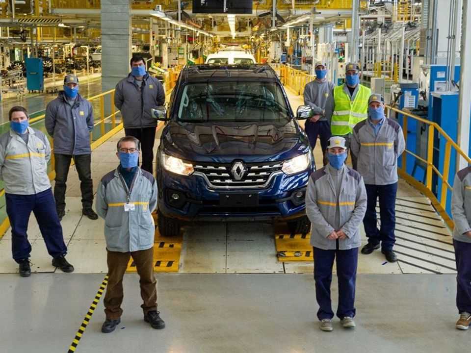RenaultAlaskan 2021 - frente