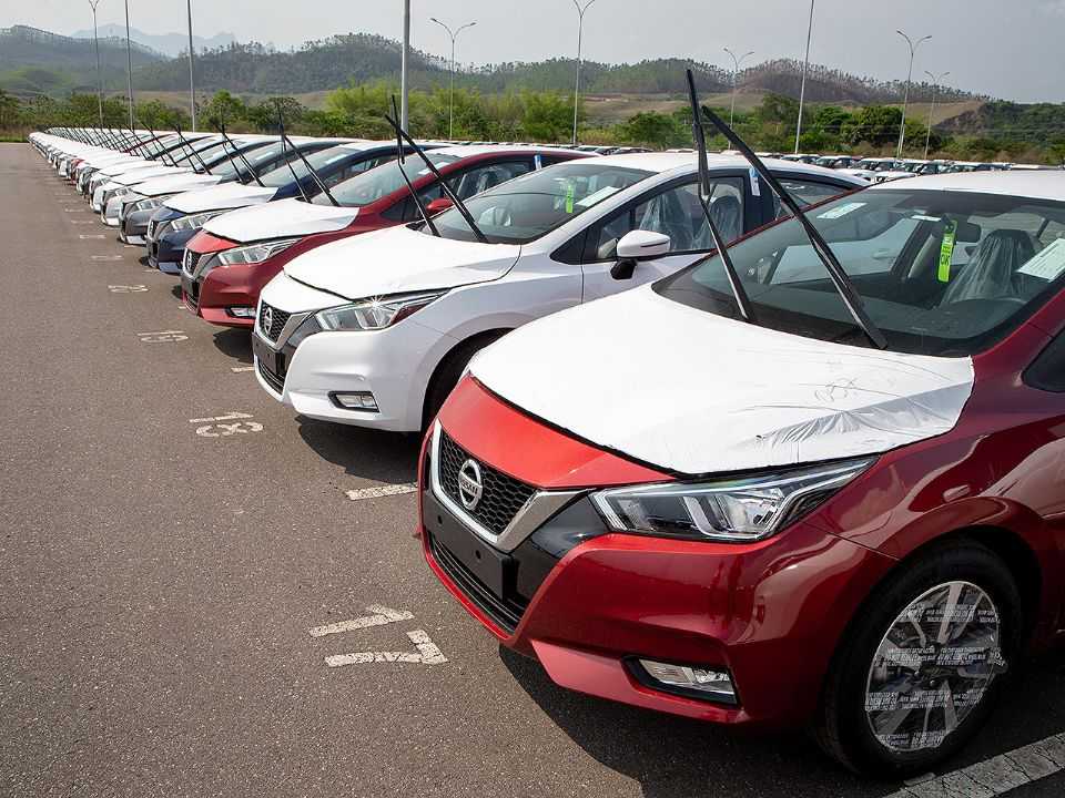 Primeiras unidades da nova geração do Nissan Versa desembarcam no Brasil